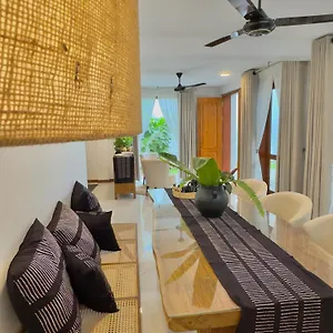https://villa-vikasa.negombohotels.net
